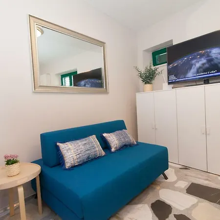 Apartment New Stylish Studio *